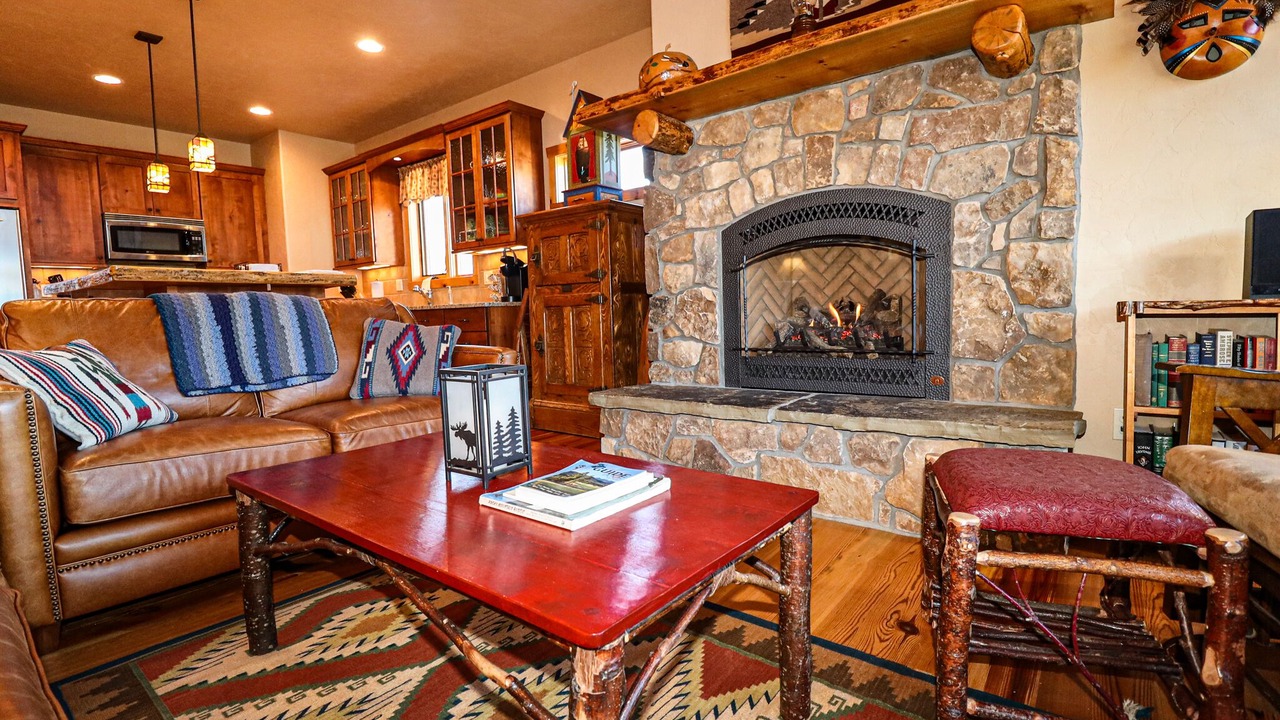 Photo of Livingroom in Grand Lake