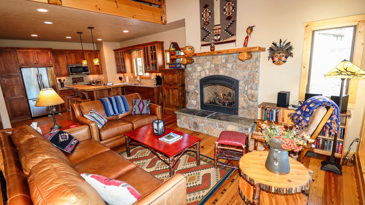 Photo of Livingroom in Grand Lake