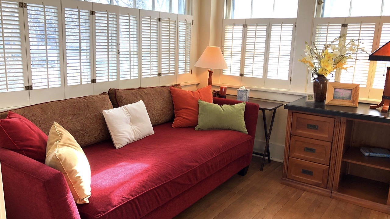 Photo of Livingroom in Old North End