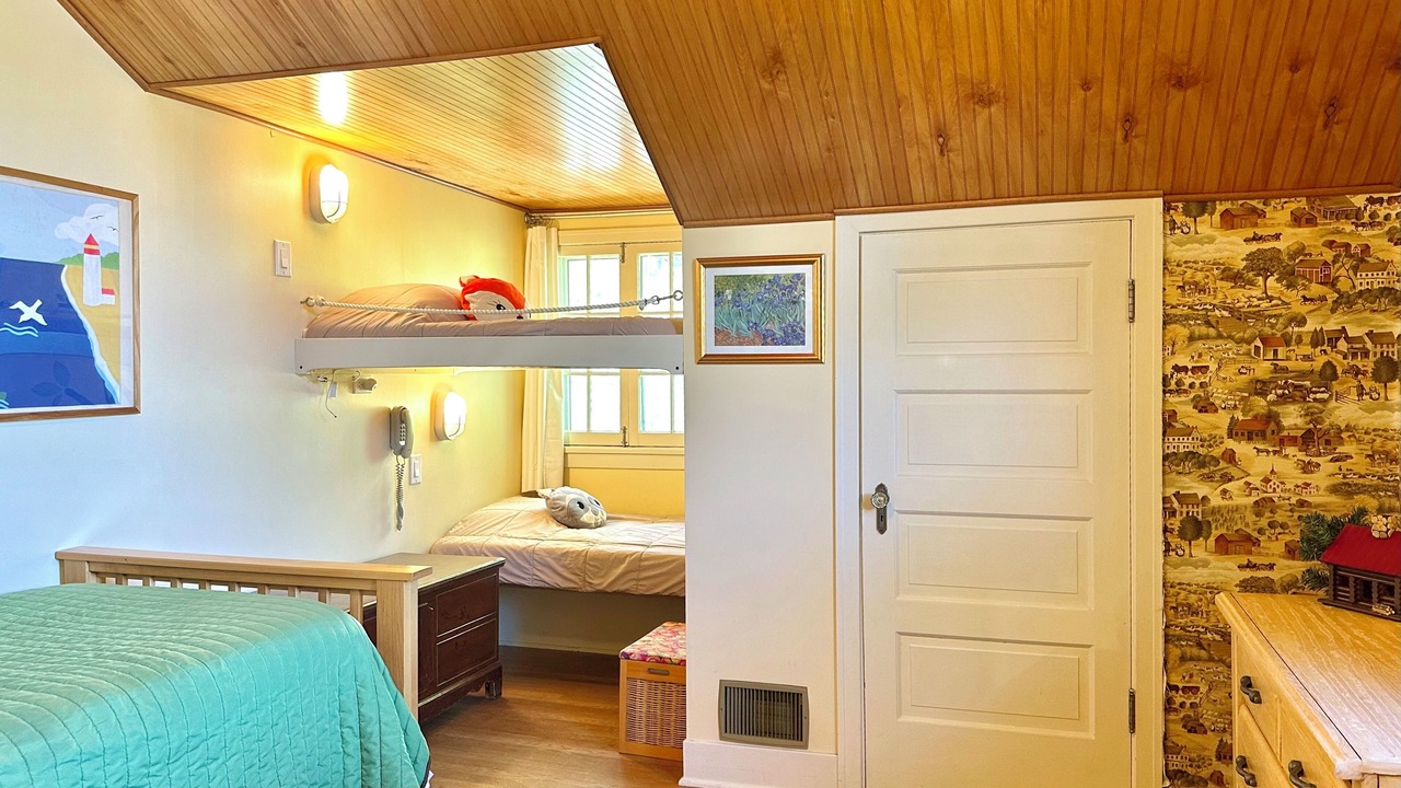 Photo of Bedroom in Old North End