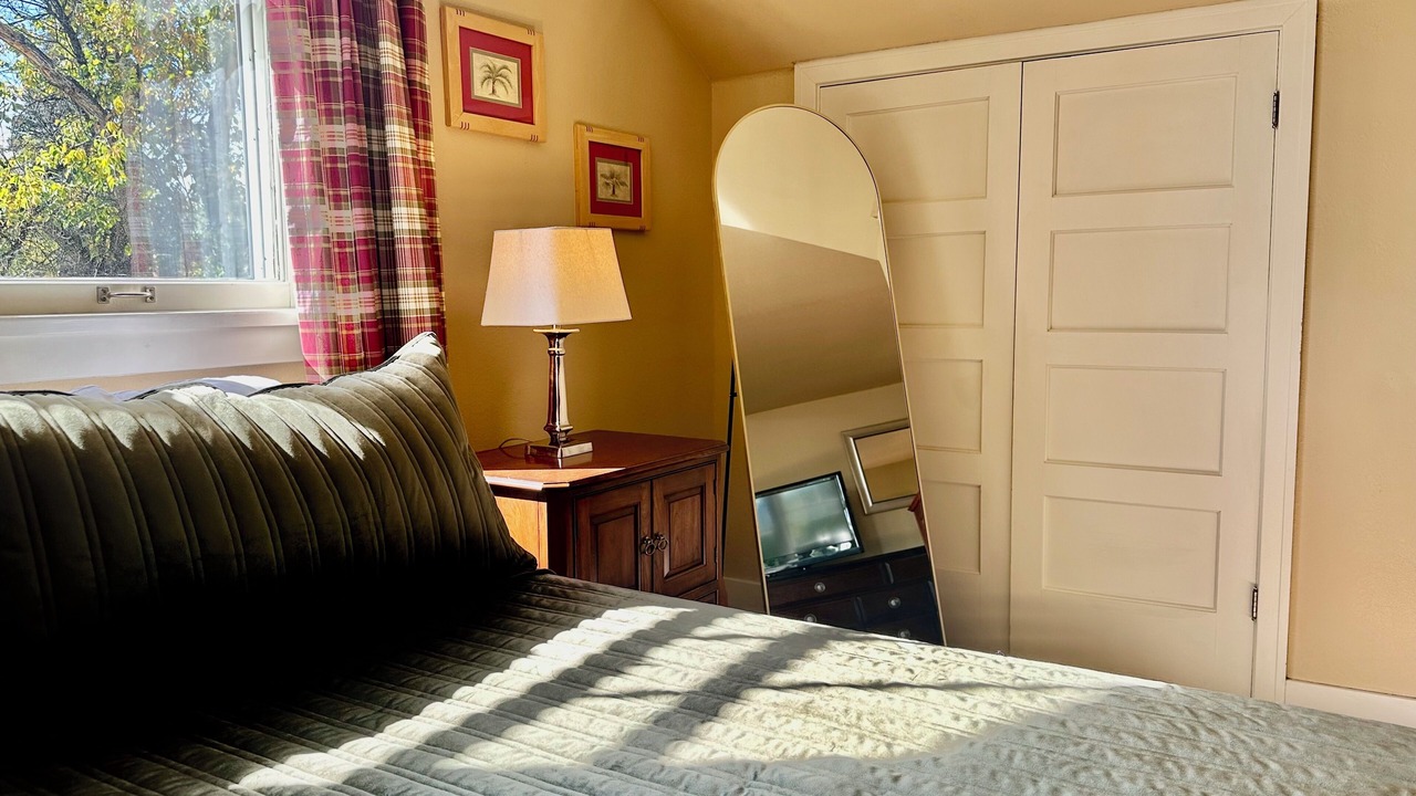 Photo of Bedroom in Old North End