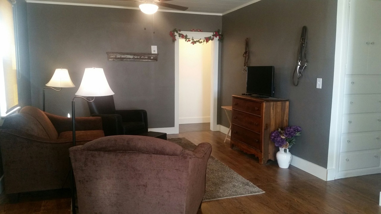 Photo of Livingroom in Eaton