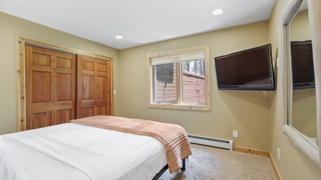 Photo of Bathroom in Warrior's Mark West