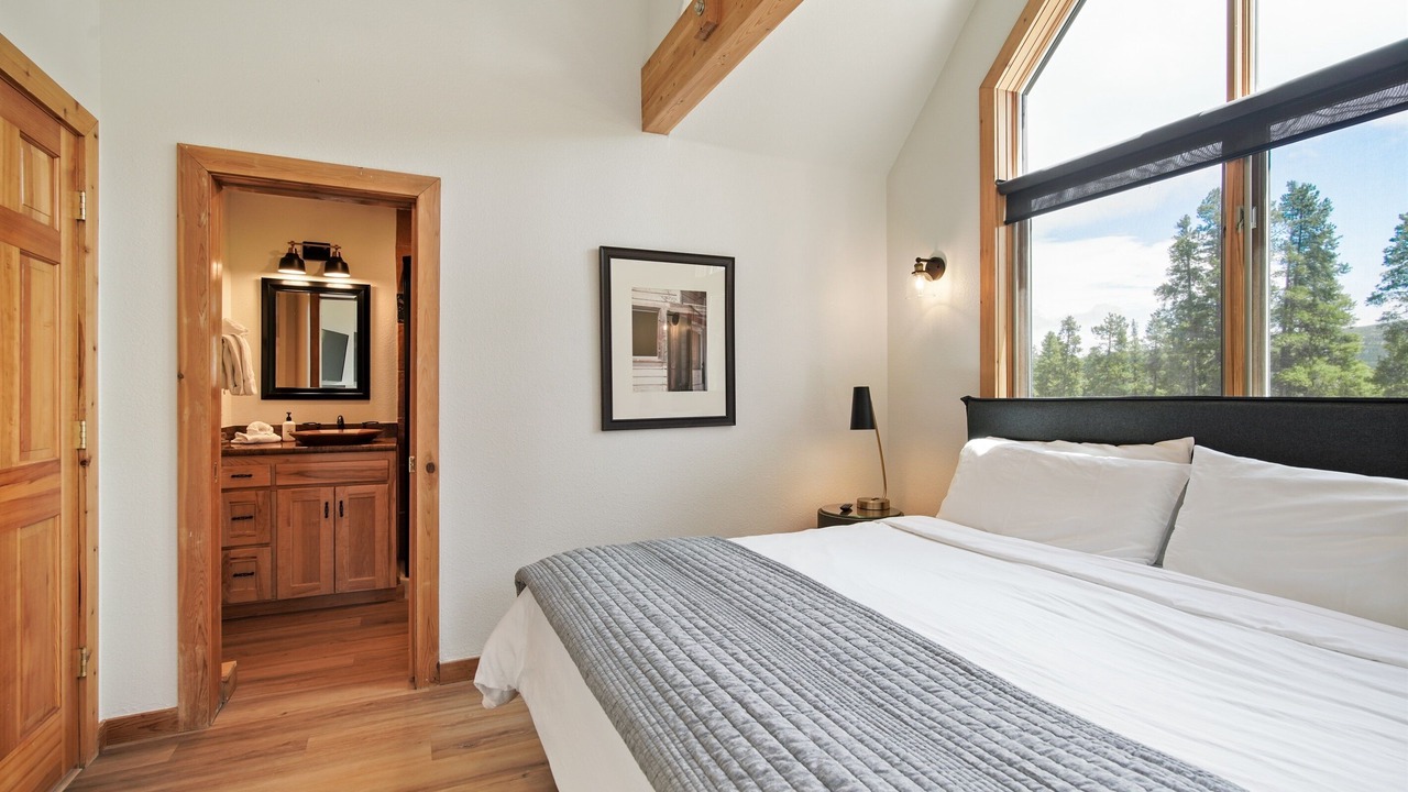 Photo of Bedroom in Warrior's Mark West
