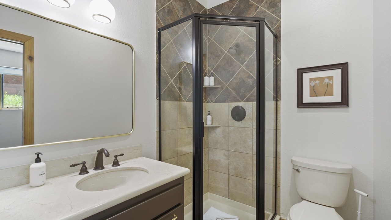 Photo of Bathroom in Warrior's Mark West