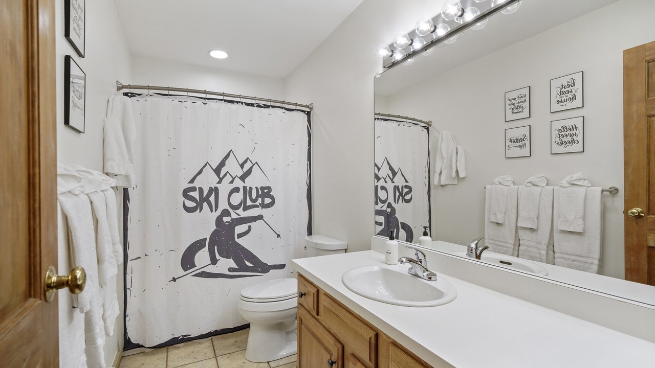 Photo of Bathroom in Warrior's Mark West
