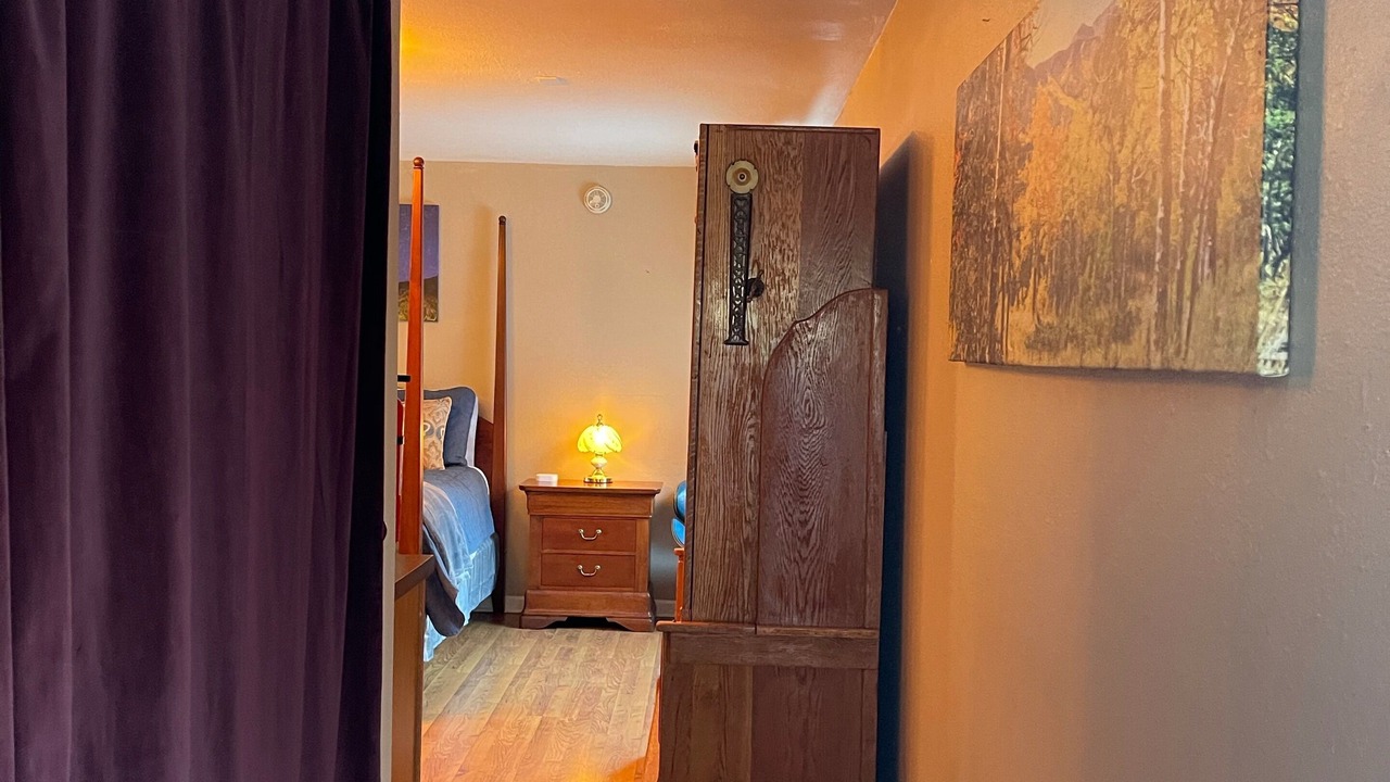 Photo of Bedroom in Lake City