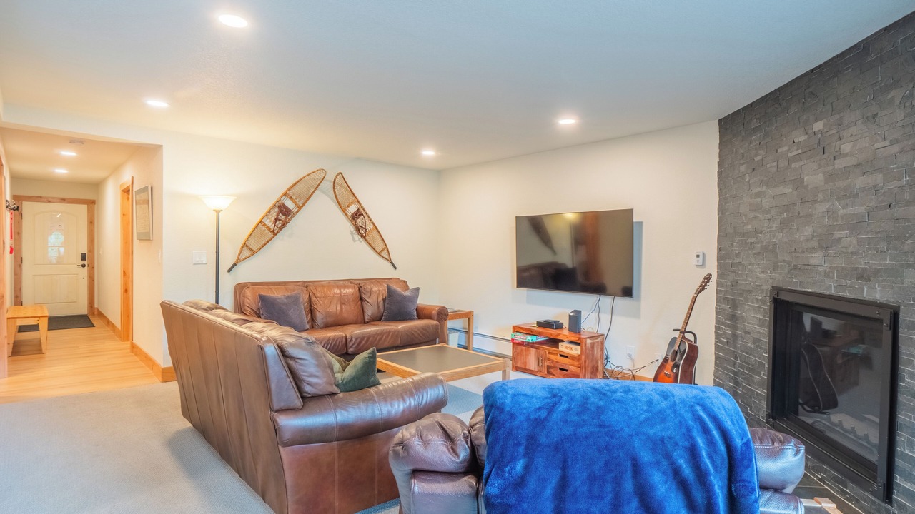 Photo of Livingroom in Historic District
