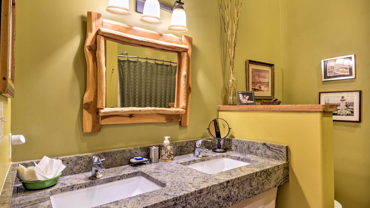 Photo of Bathroom in Del Norte