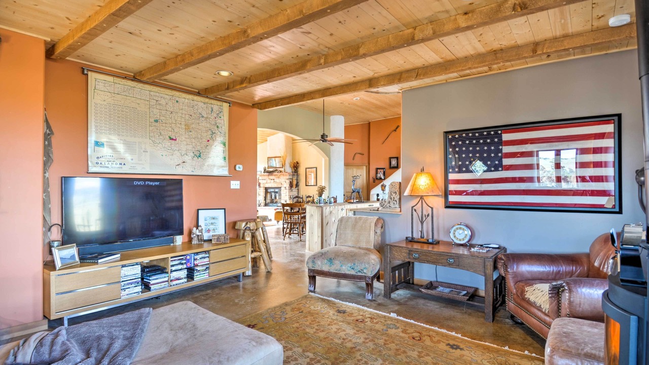 Photo of Livingroom in Del Norte