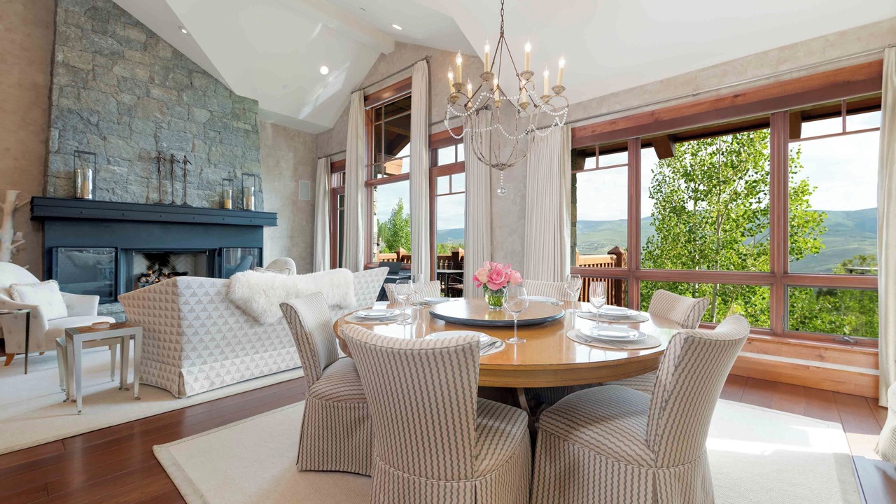 Photo of Livingroom in Avon