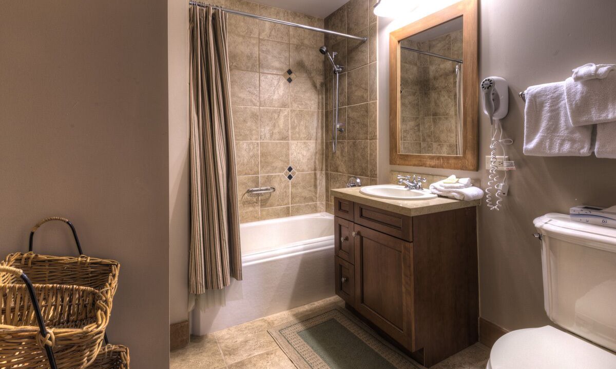 Photo of Bathroom in River Run