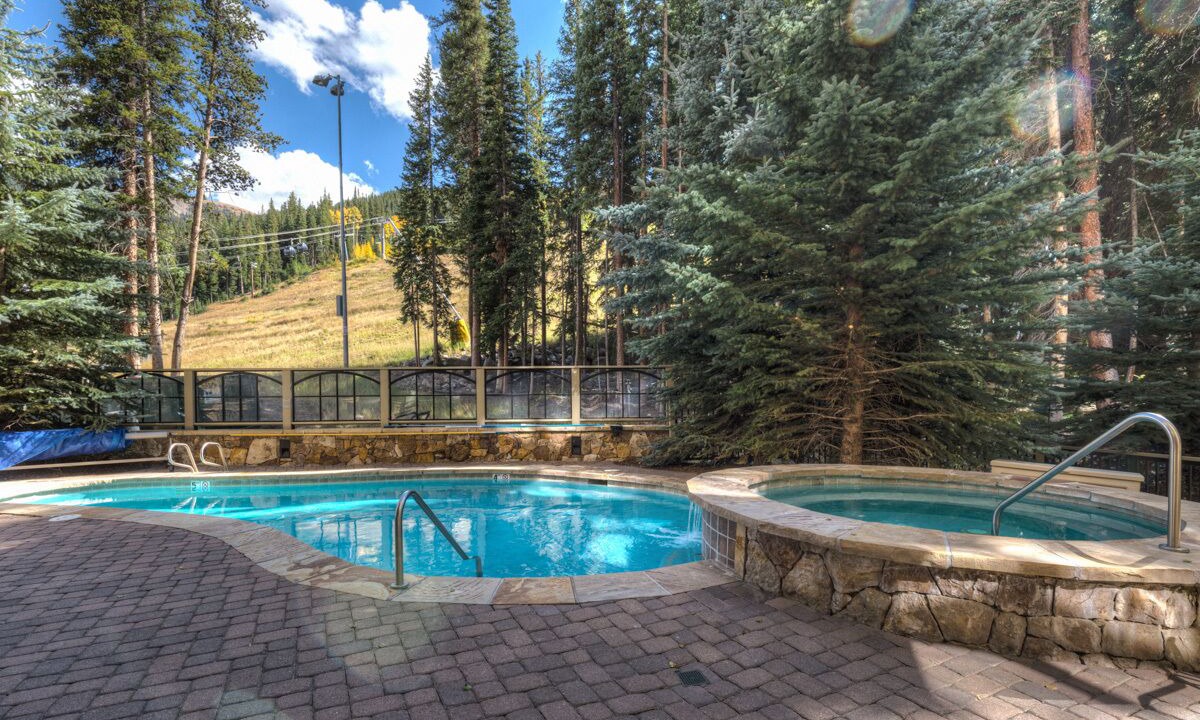 Photo of Outdoor in River Run