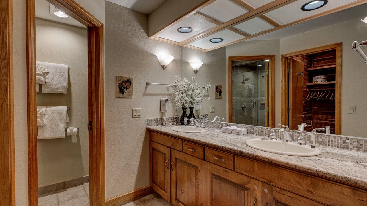 Photo of Bathroom in Mountain House