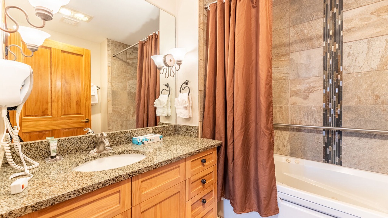 Photo of Bathroom in River Run