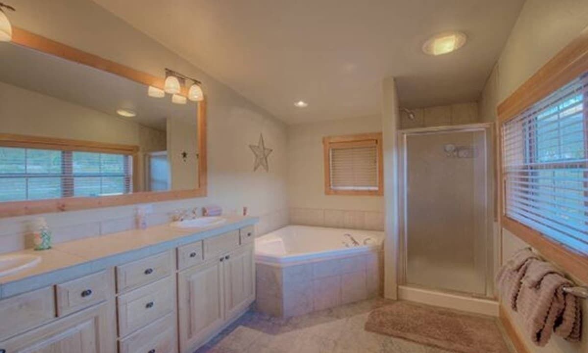 Photo of Bathroom in Vista Point