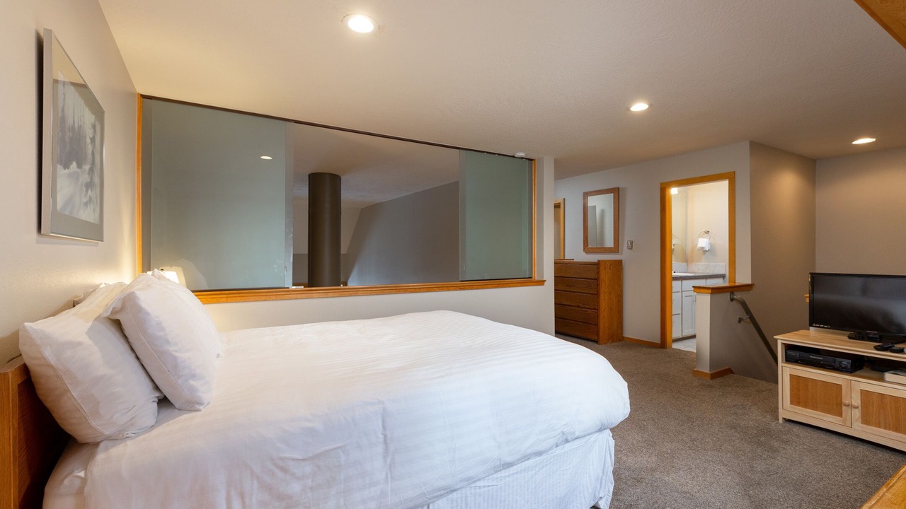Photo of Bedroom in Keystone
