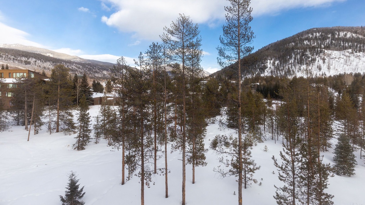 Photo of Others in Keystone