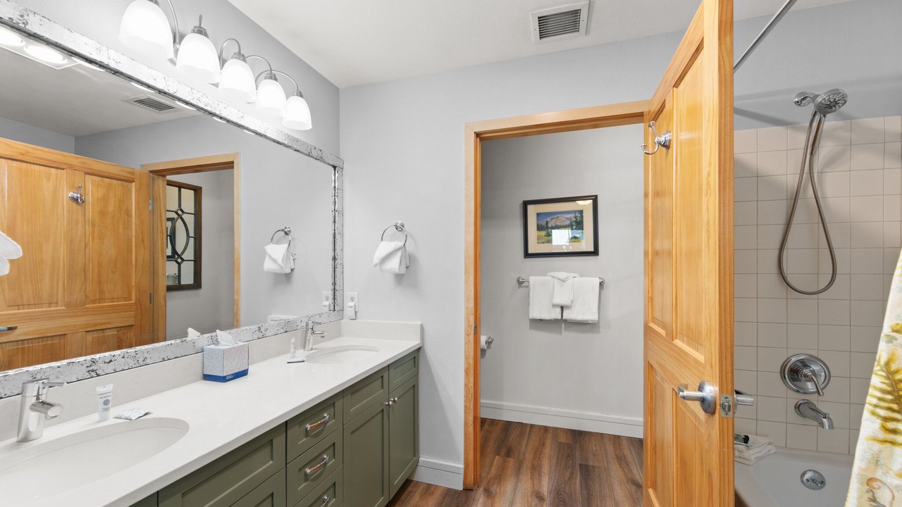 Photo of Bathroom in River Run