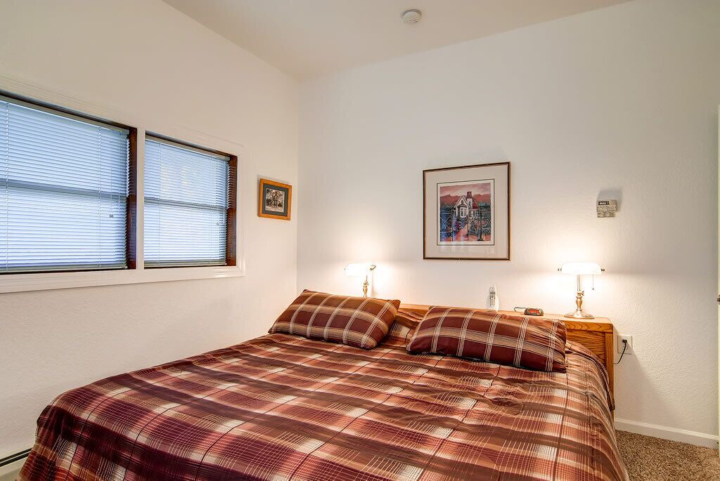 Photo of Bedroom in Warrior's Mark West