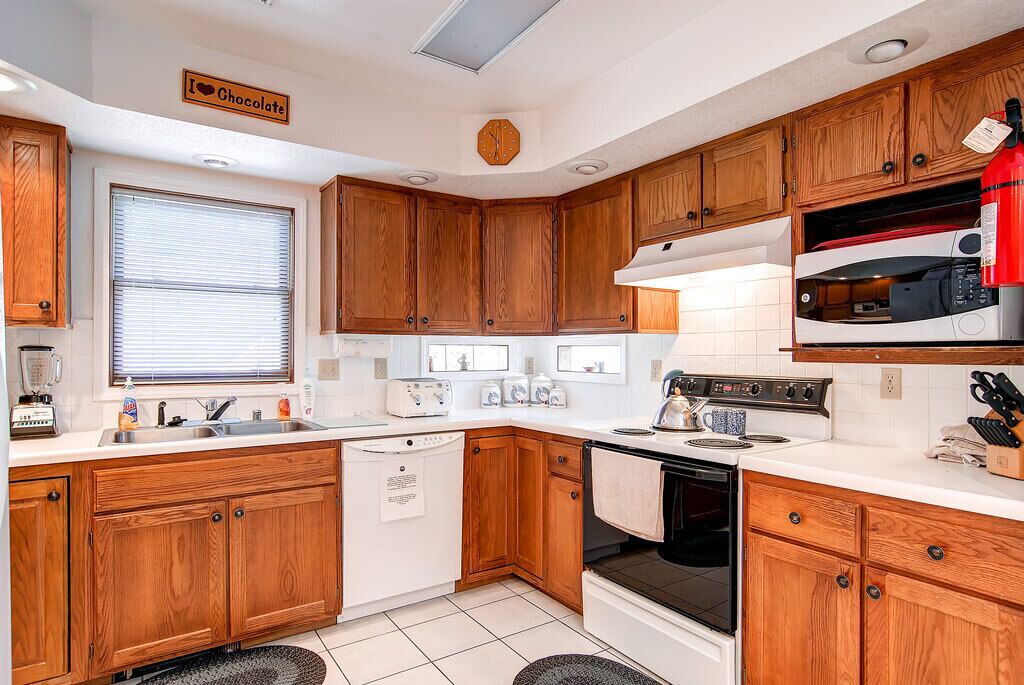 Photo of Kitchen in Warrior's Mark West