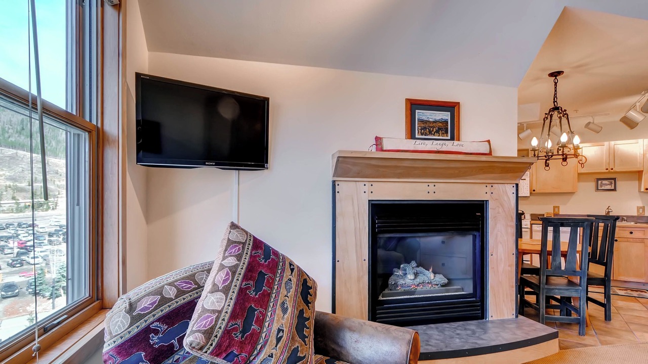 Photo of Livingroom in River Run