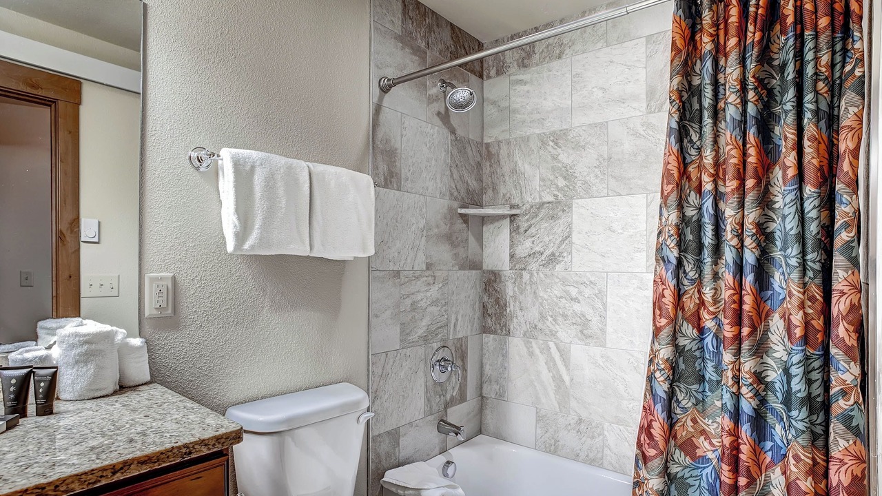 Photo of Bathroom in Lakeside Village
