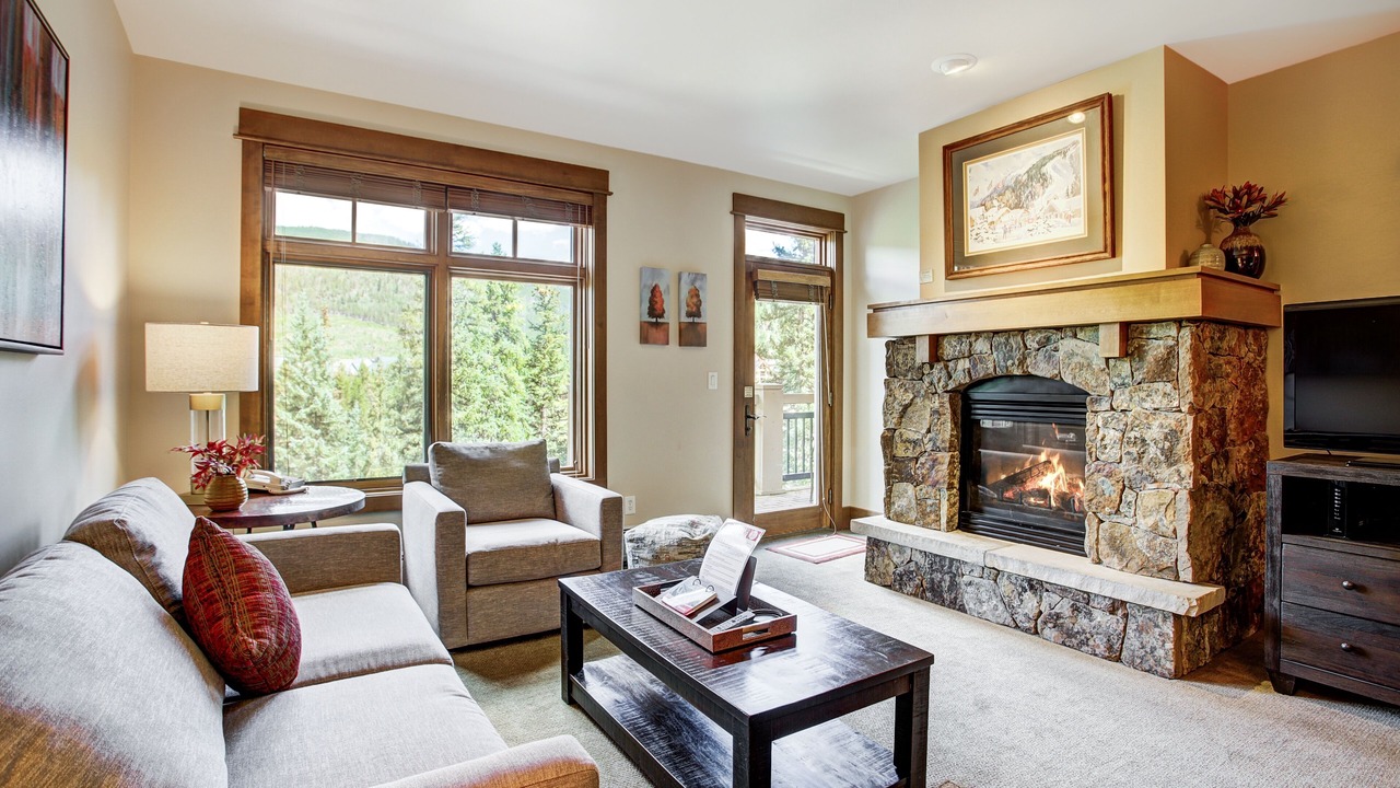 Photo of Livingroom in River Run