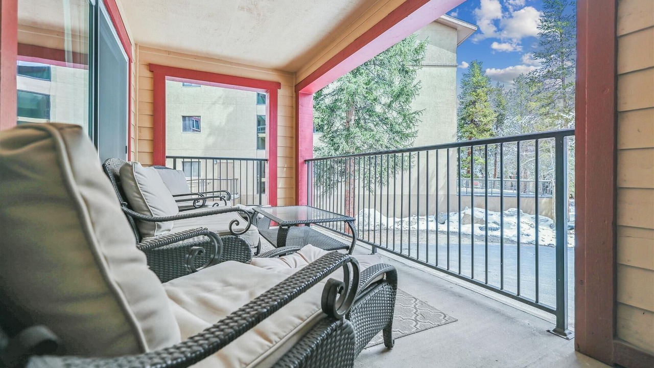 Photo of Patio Balcony in Peak 9