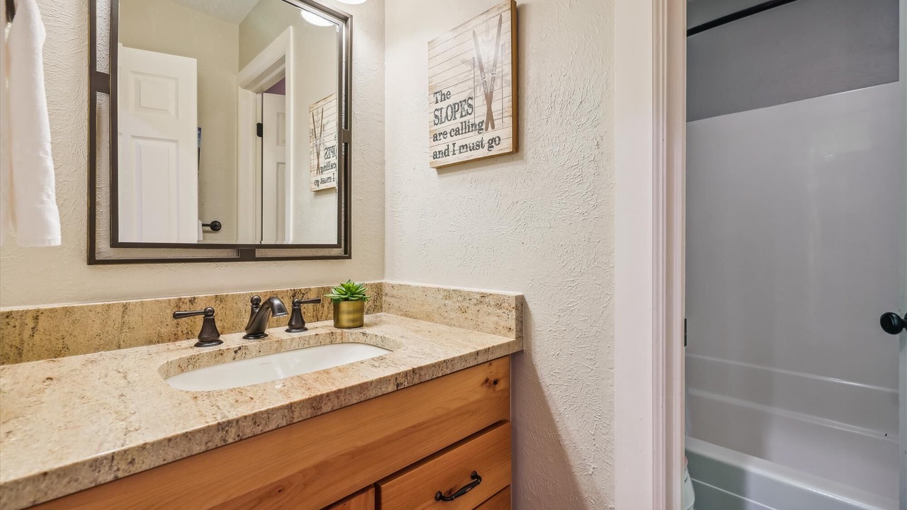 Photo of Bathroom in Peak 9