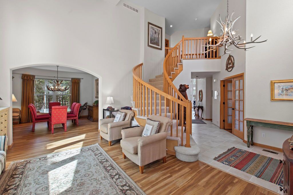 Photo of Bedroom in Three Peaks