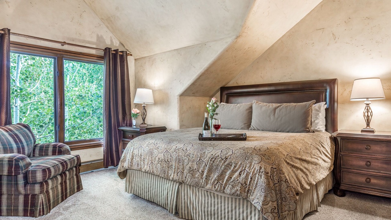 Photo of Bedroom in Edwards
