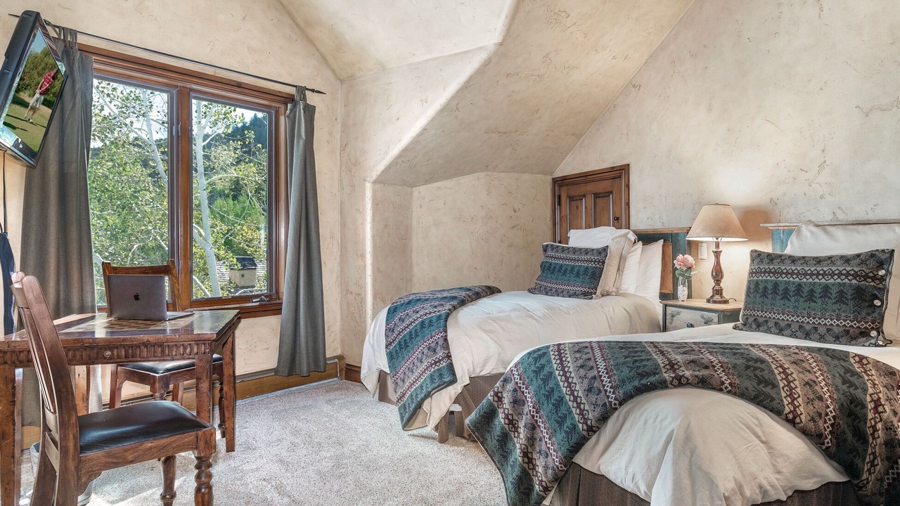 Photo of Bedroom in Edwards