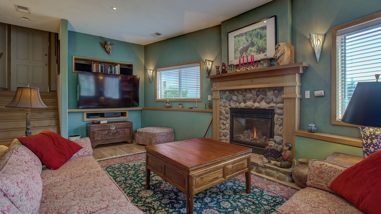 Photo of Livingroom in Shadow Mountain