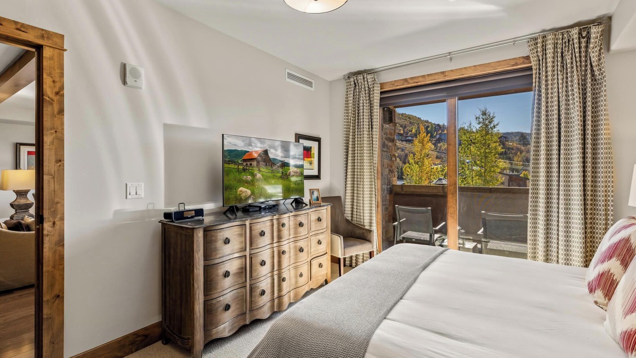 Photo of Bedroom in Steamboat Springs