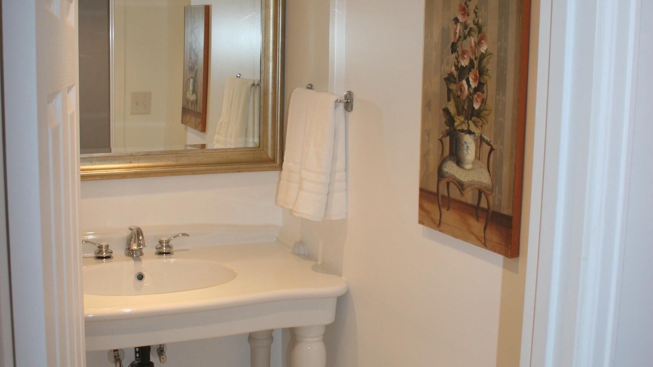 Photo of Bathroom in Cheesman Park