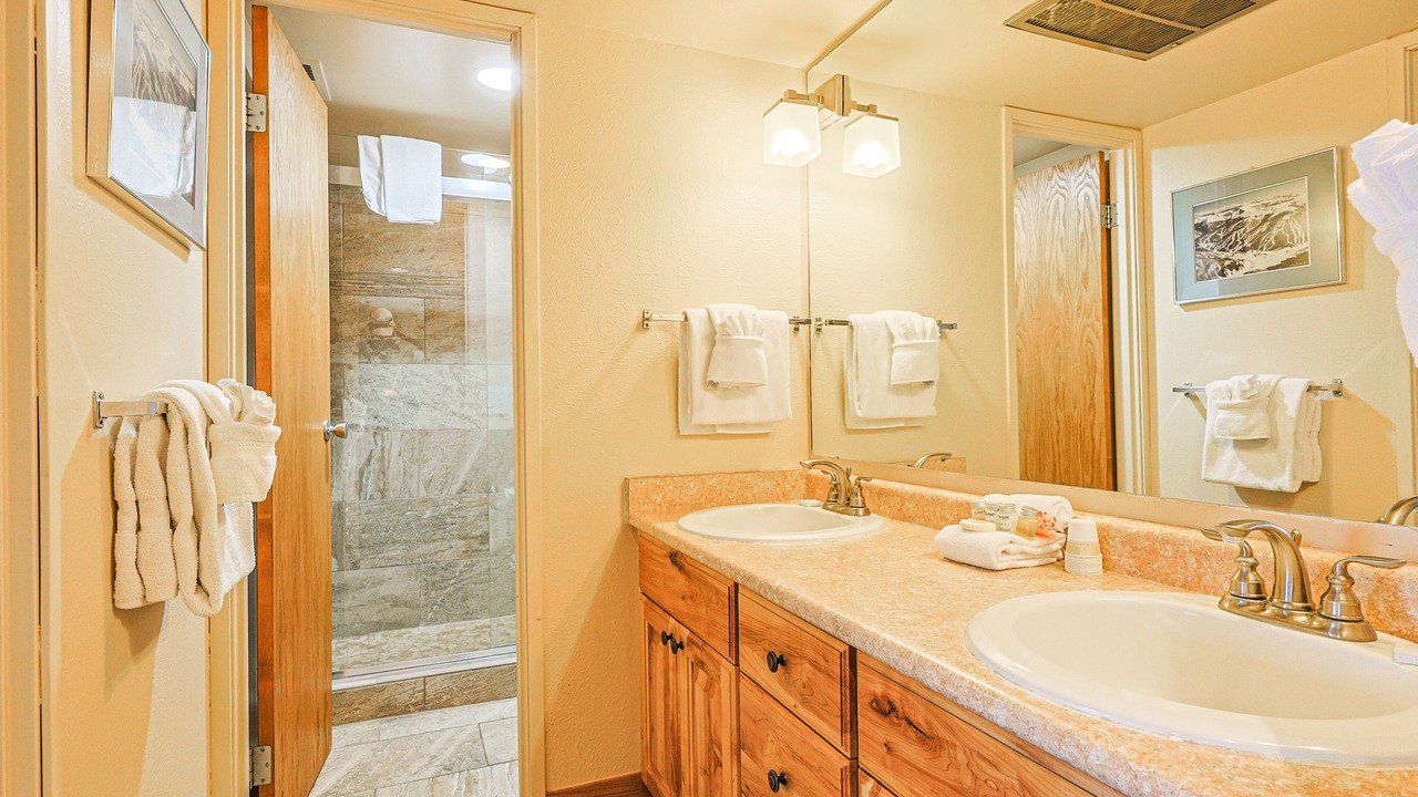 Photo of Bathroom in Copper Mountain Village