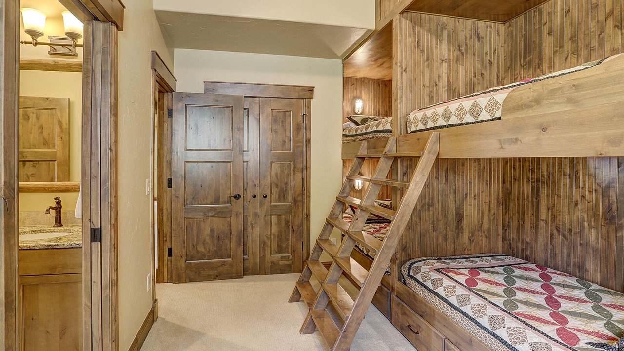 Photo of Bedroom in Breckenridge