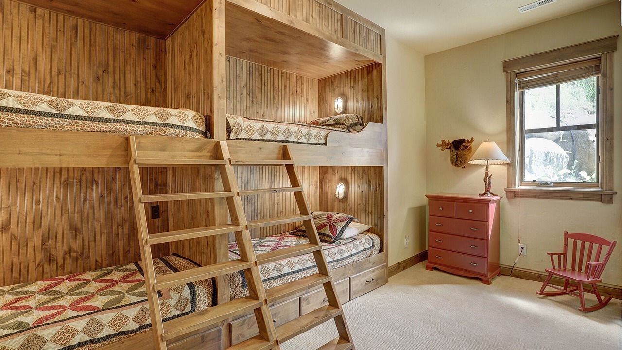 Photo of Bedroom in Breckenridge