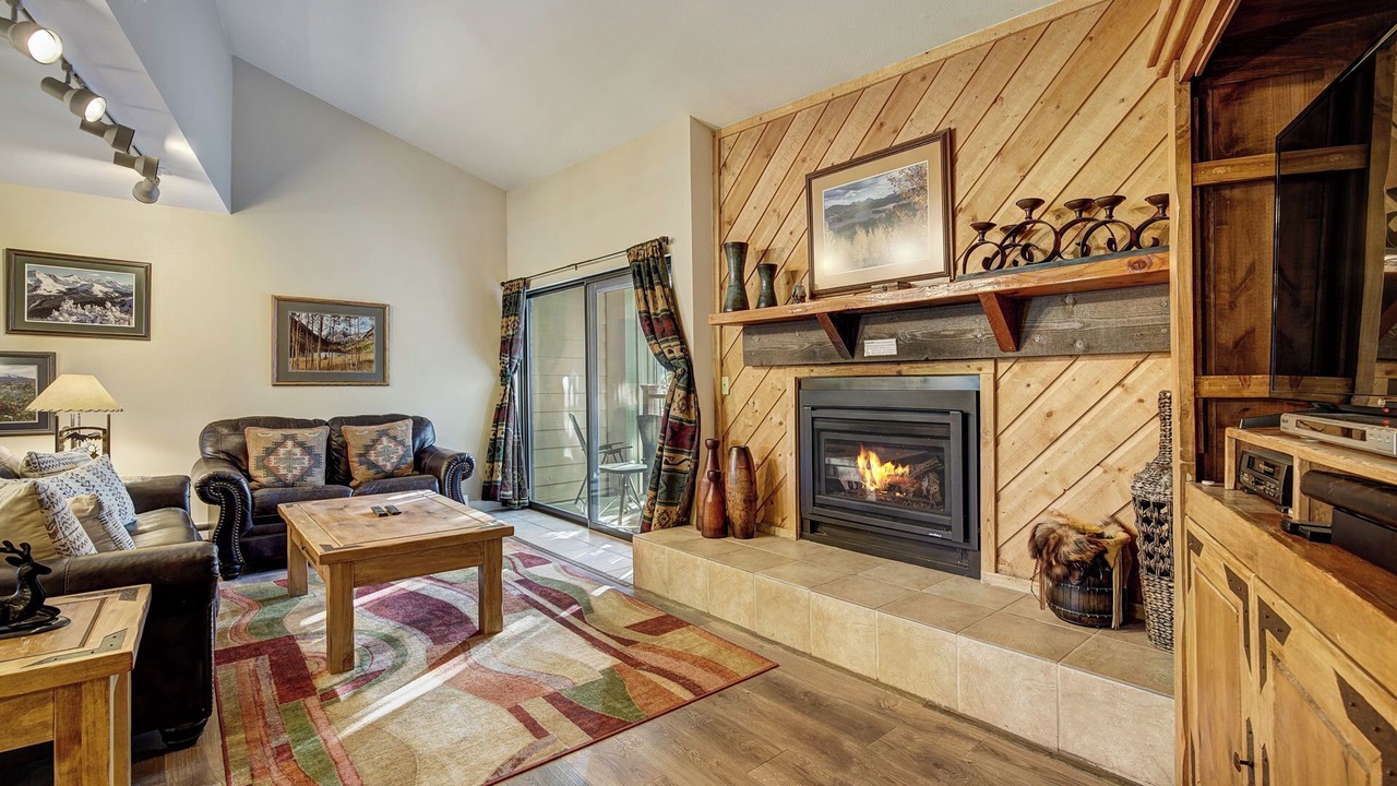 Photo of Livingroom in Four O'Clock