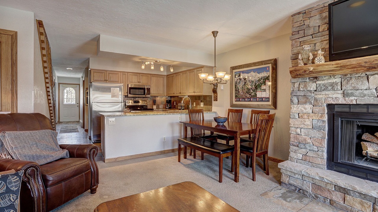 Photo of Livingroom in Historic District