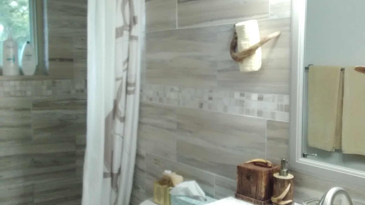 Photo of Bathroom in Shadow Mountain