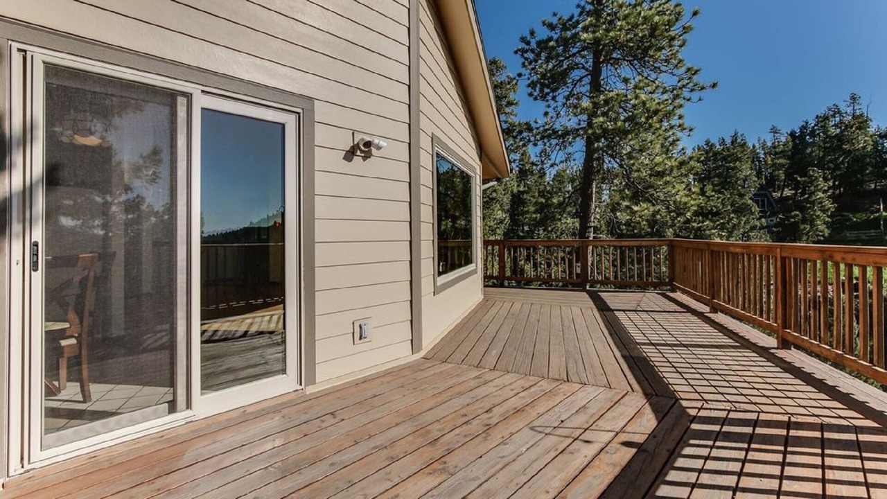 Photo of Patio Balcony in Shadow Mountain