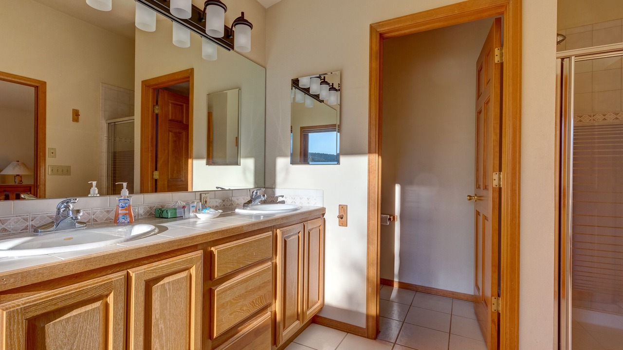 Photo of Bathroom in Baldy Mountain