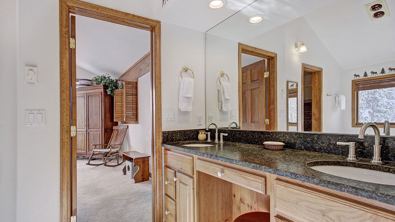 Photo of Bathroom in Dunkin Hill