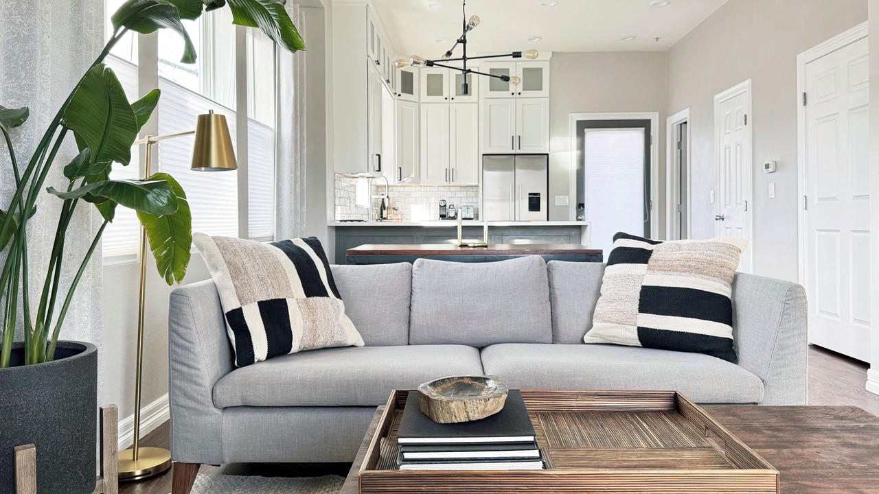 Photo of Livingroom in Whittier
