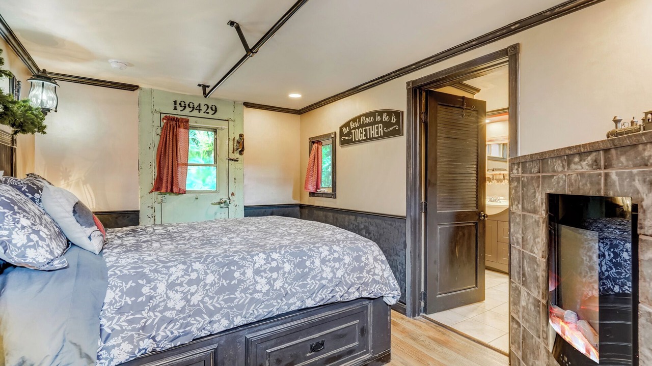 Photo of Bedroom in Cascade