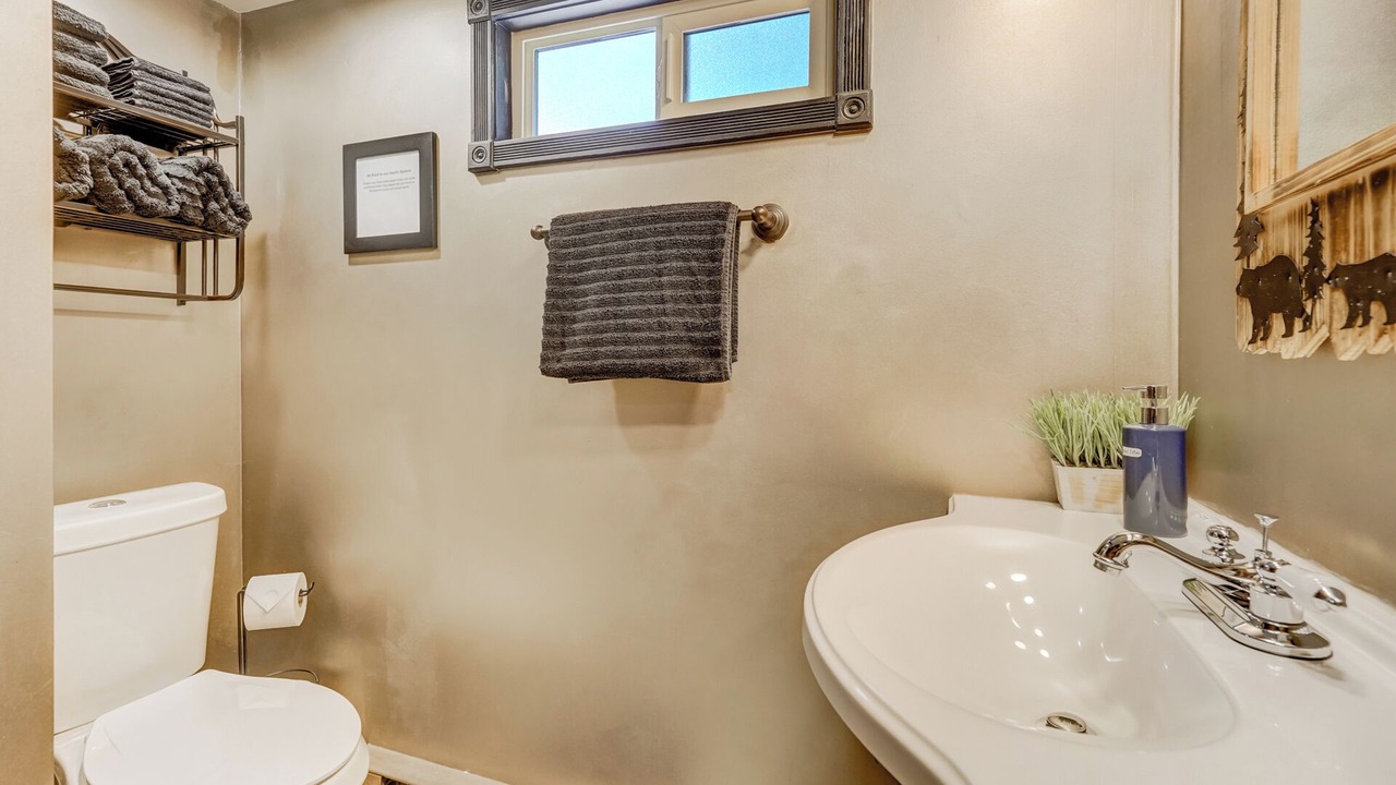 Photo of Bathroom in Cascade