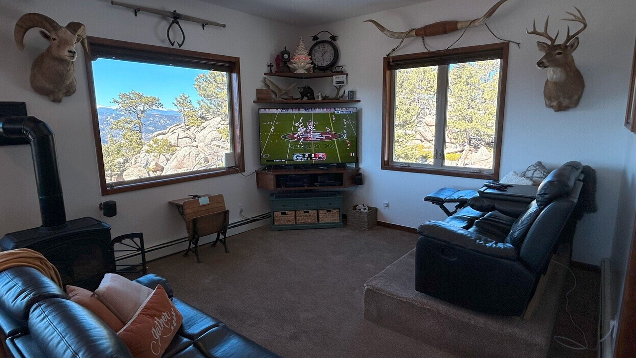 Photo of Bedroom in Coal Creek Canyon