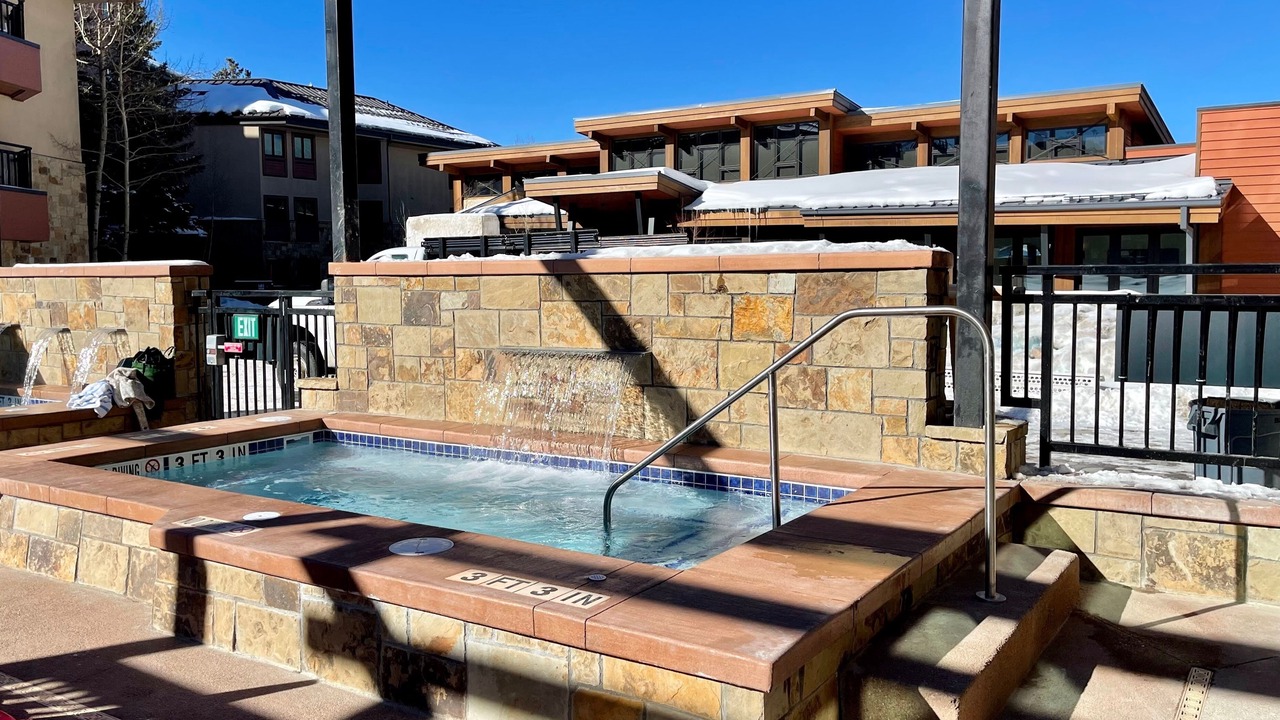 Photo of Outdoor in Peak 9